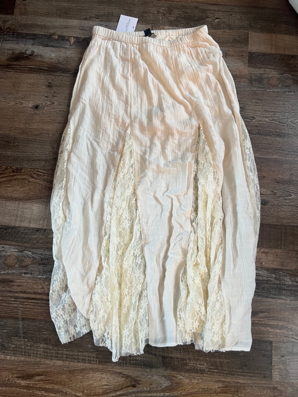 American Eagle Outfitters Cream Lace-Panel Maxi Skirt